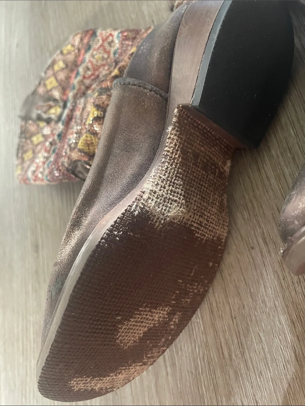 Roper metallic vamp